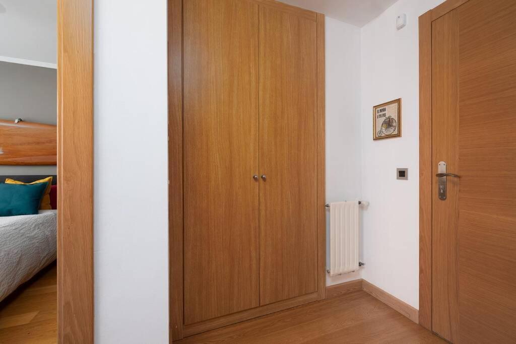 Appartamento Apartamento Soleado, Aparcamiento Gratuito, A Pie Del Centro Oviedo Esterno foto